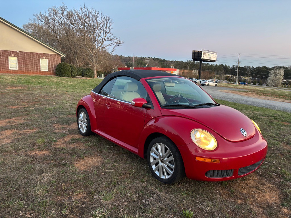 2008 Volkswagen Beetle Image 17