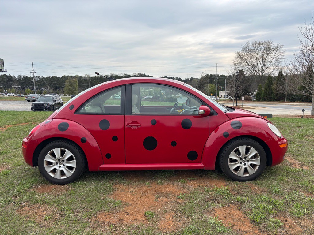 2009 Volkswagen Beetle Image 5