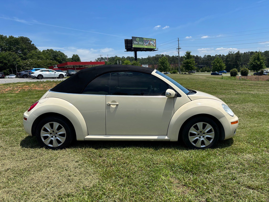 2008 Volkswagen Beetle Image 7
