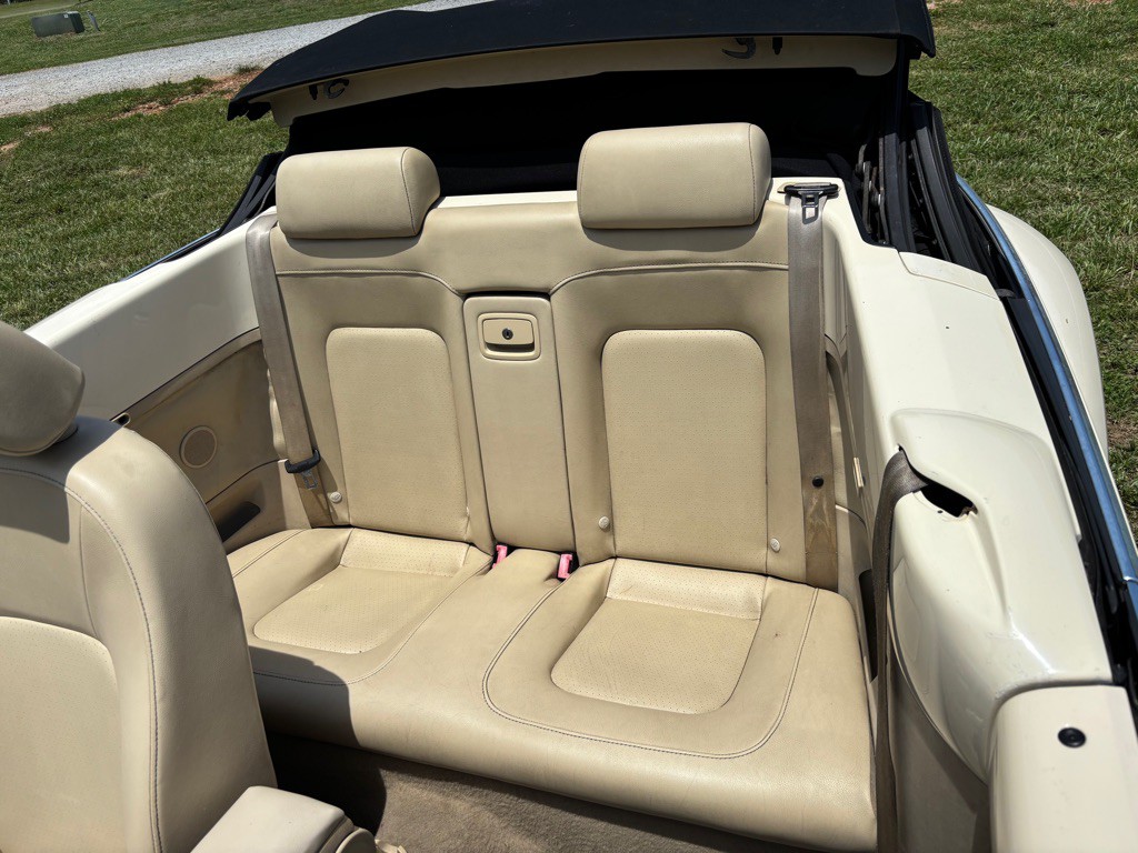 2008 Volkswagen Beetle Image 14