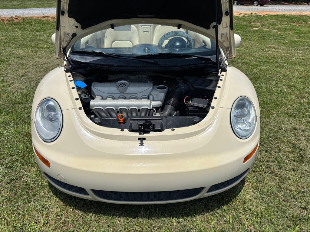 2008 Volkswagen Beetle Image 19