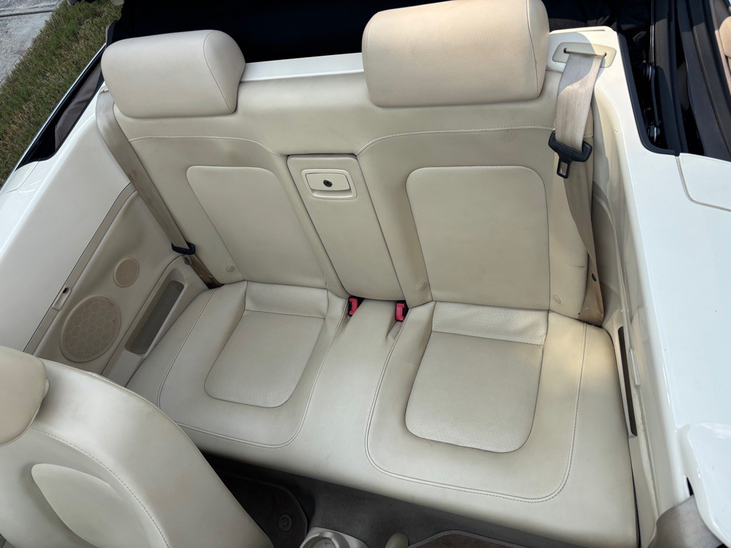 2006 Volkswagen Beetle Image 10