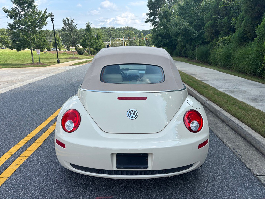 2006 Volkswagen Beetle Image 13