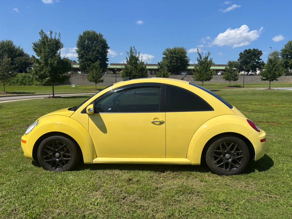 2007 Volkswagen Beetle Image 9