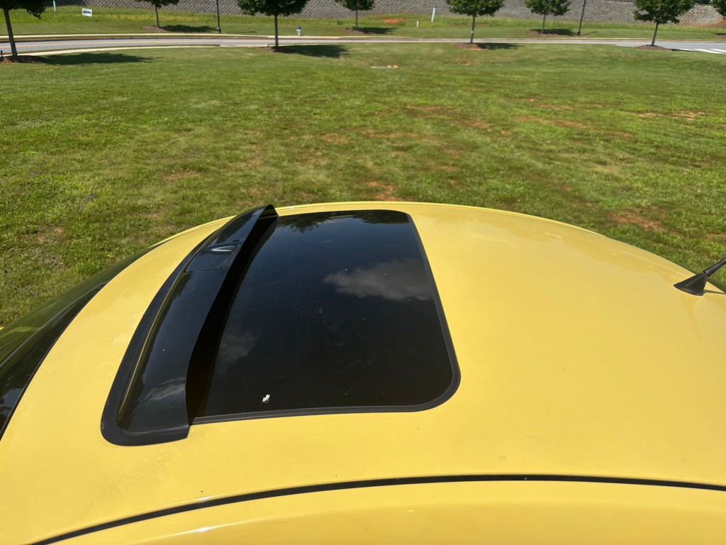 2007 Volkswagen Beetle Image 12