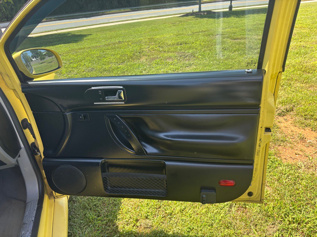 2007 Volkswagen Beetle Image 14