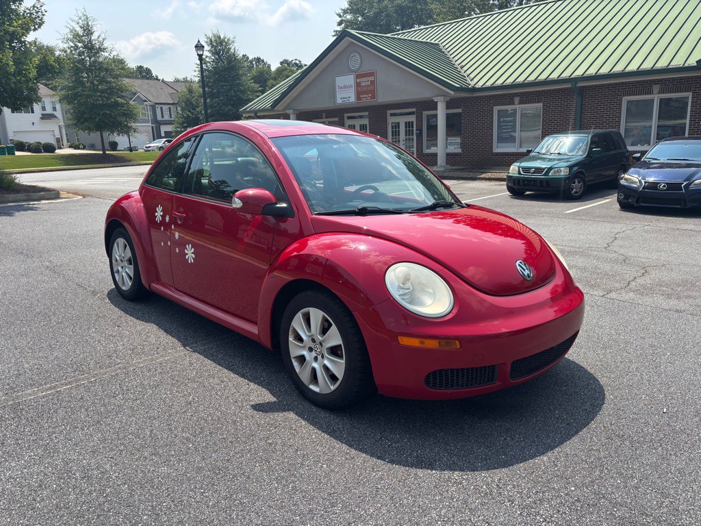 2010 Volkswagen Beetle Image 3