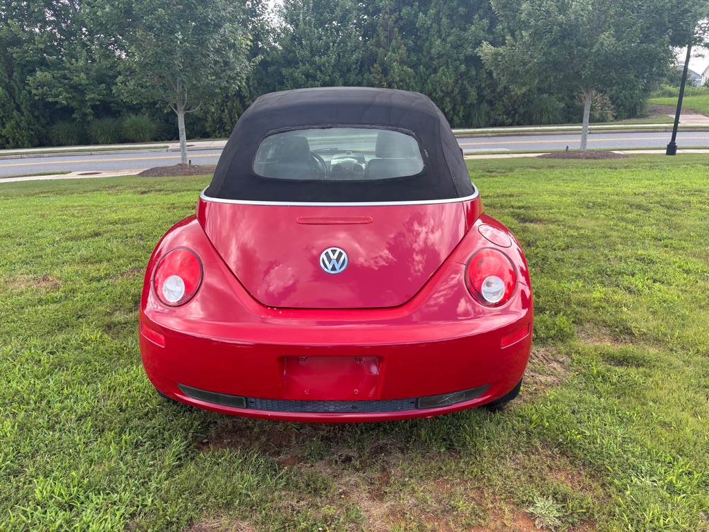 2008 Volkswagen Beetle Image 13