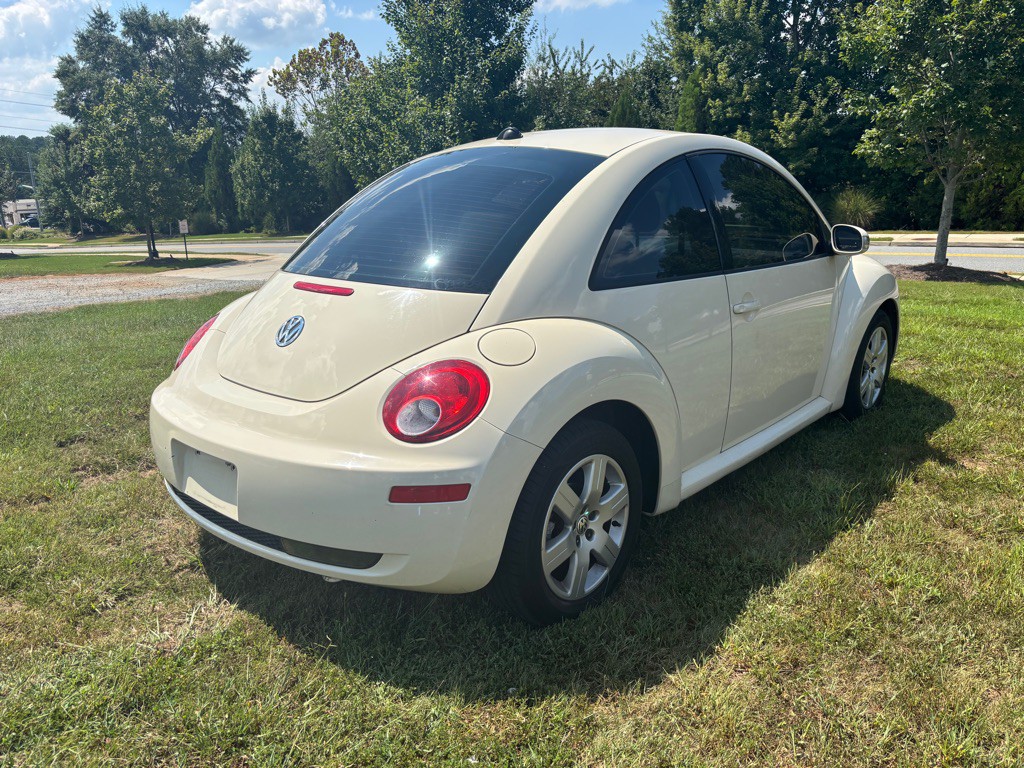 2007 Volkswagen Beetle Image 6