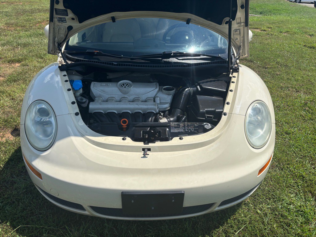 2007 Volkswagen Beetle Image 16