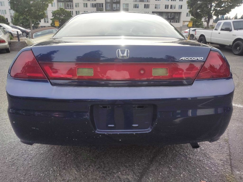 2001 Honda Accord Image 2