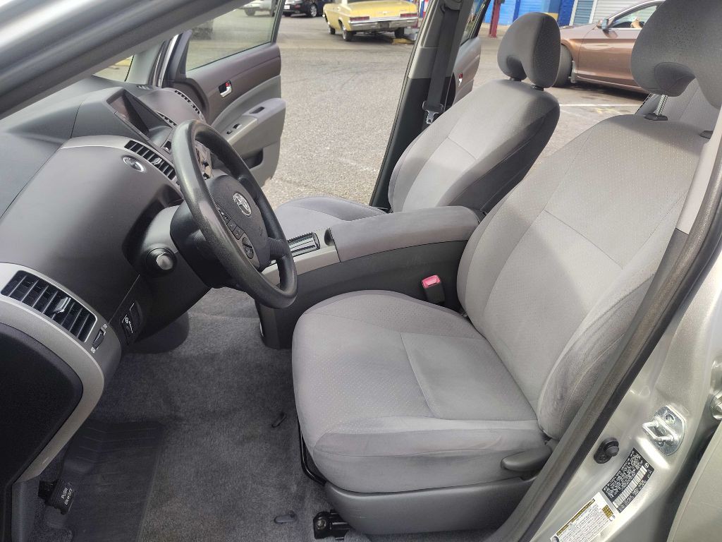 2005 Toyota Prius Image 13