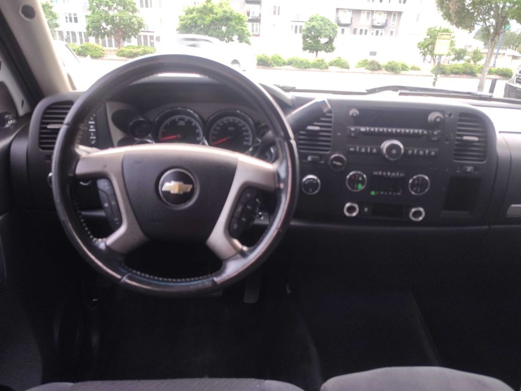 2009 Chevrolet Silverado 1500 Image 10