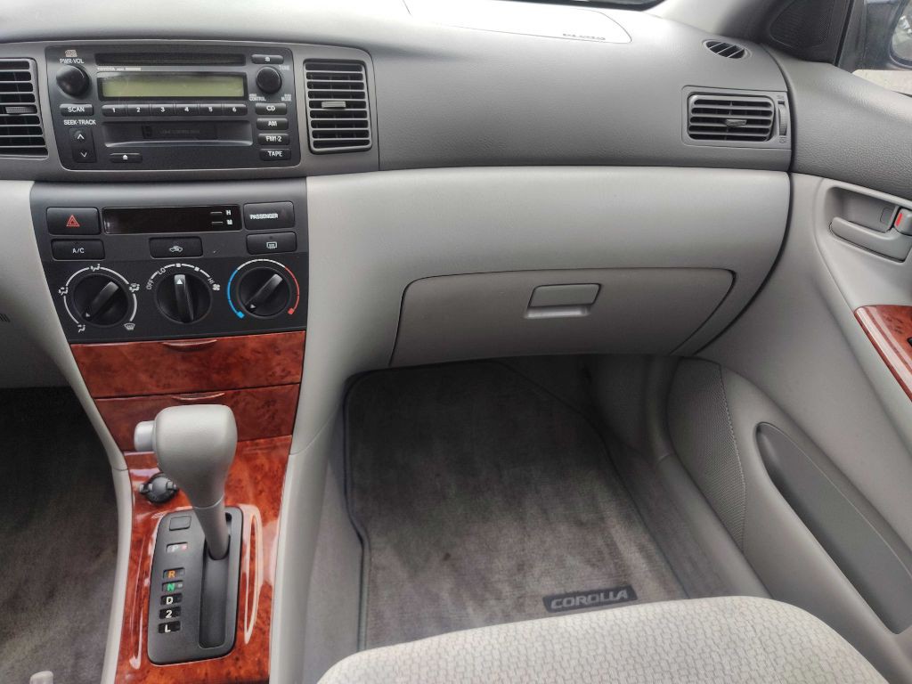 2003 Toyota Corolla Image 11