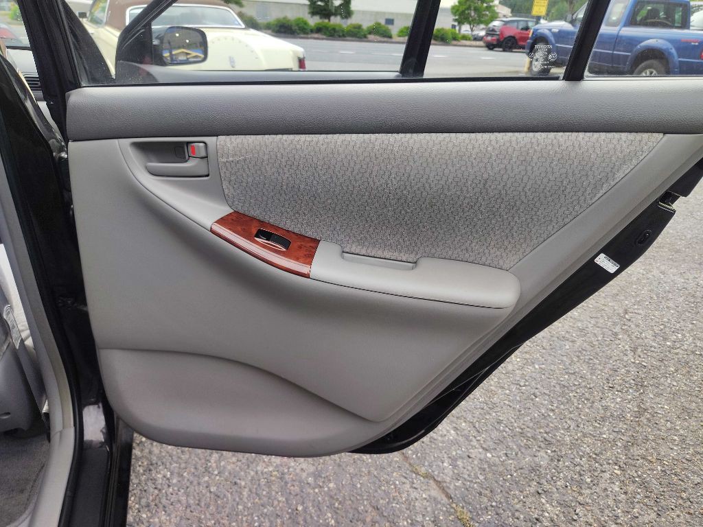 2003 Toyota Corolla Image 23