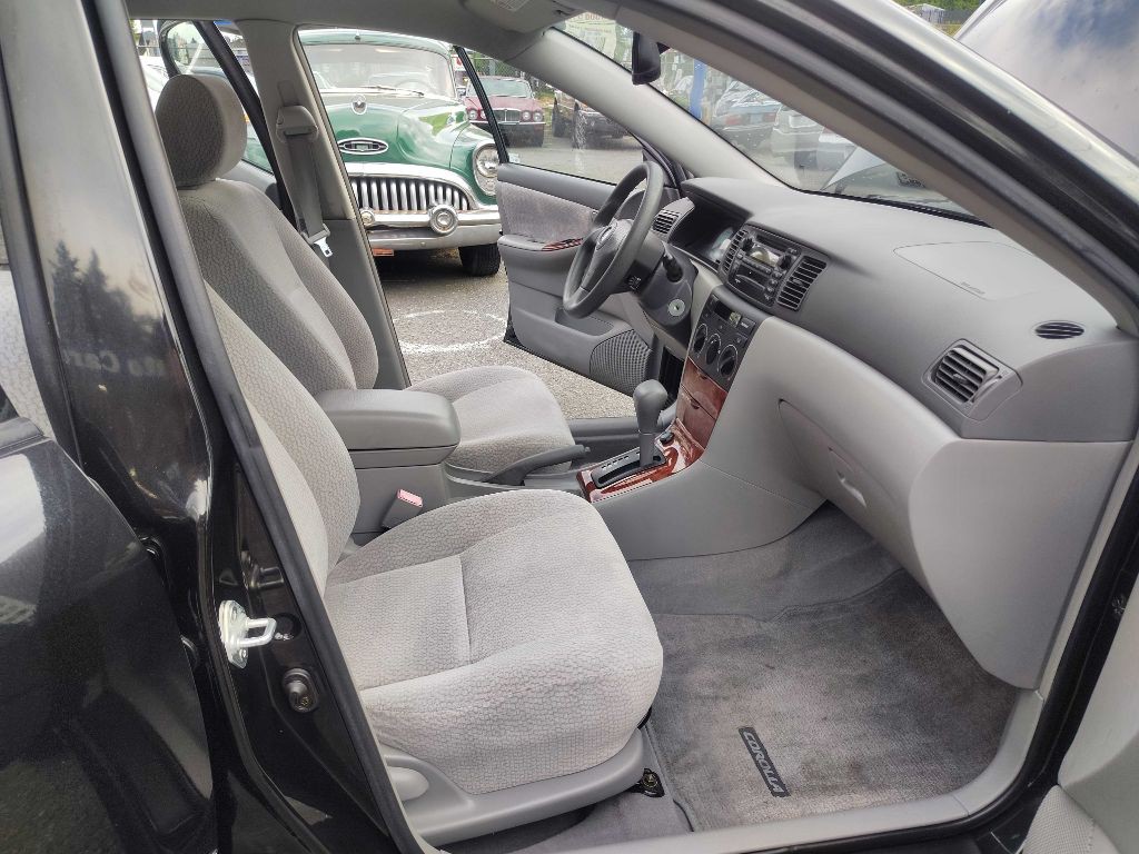 2003 Toyota Corolla Image 18