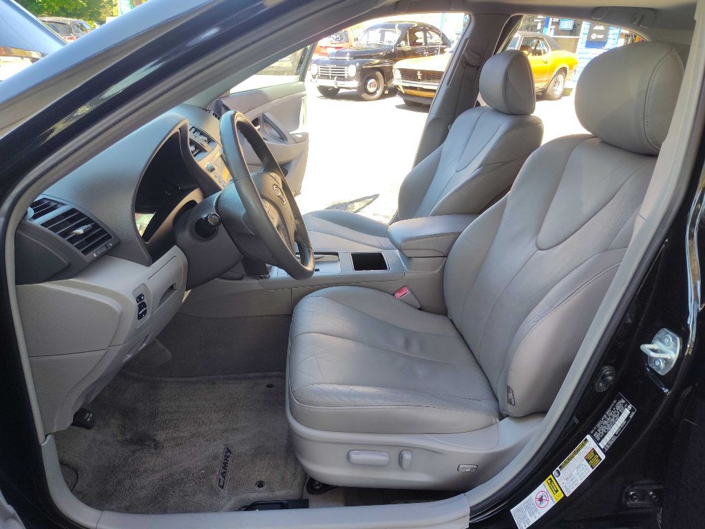2007 Toyota Camry Image 16