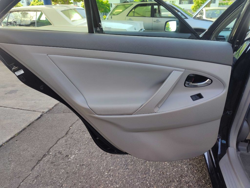 2007 Toyota Camry Image 25