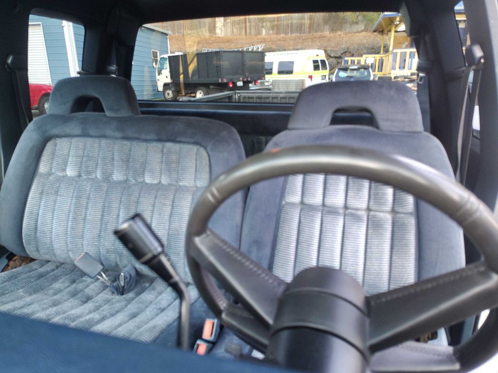 1994 GMC Sierra Image 11
