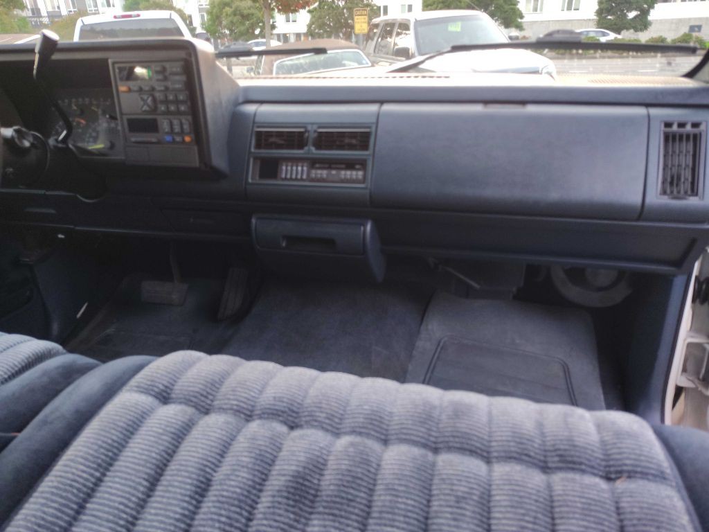 1994 GMC Sierra Image 13