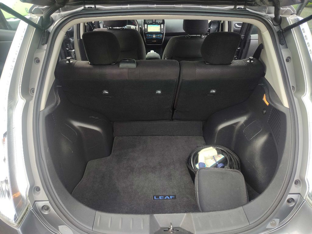 2015 Nissan Leaf Image 13