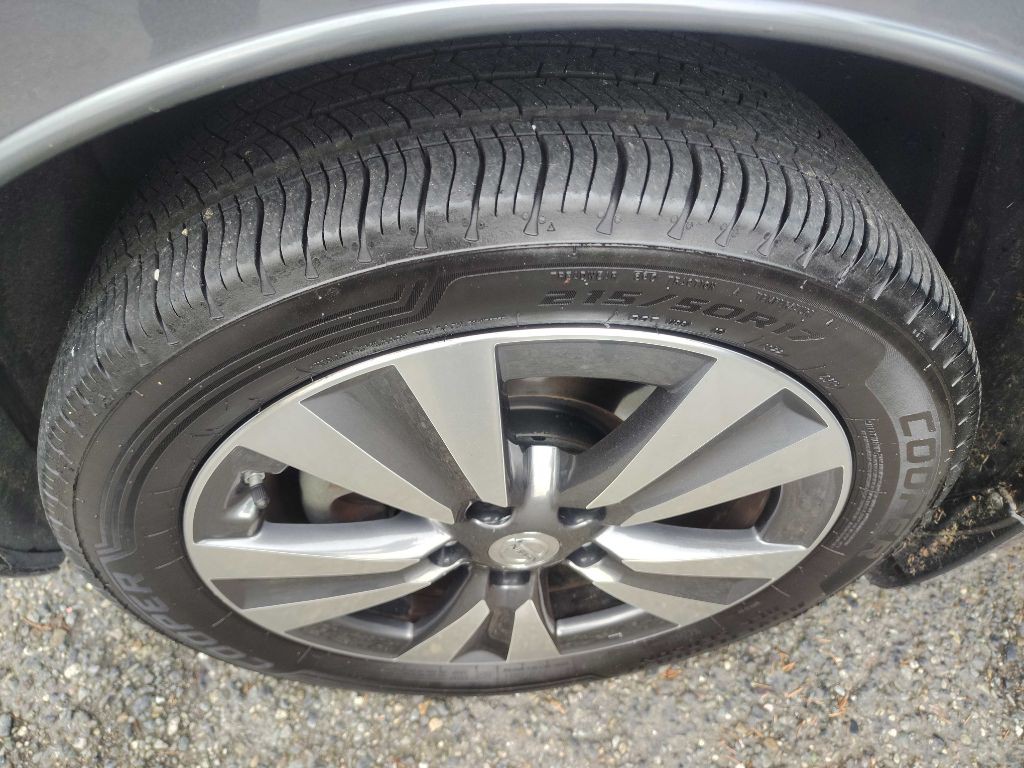 2015 Nissan Leaf Image 25