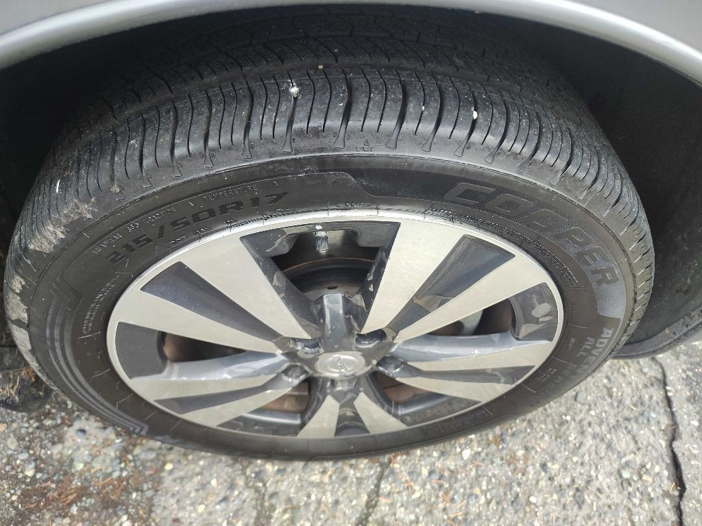 2015 Nissan Leaf Image 28