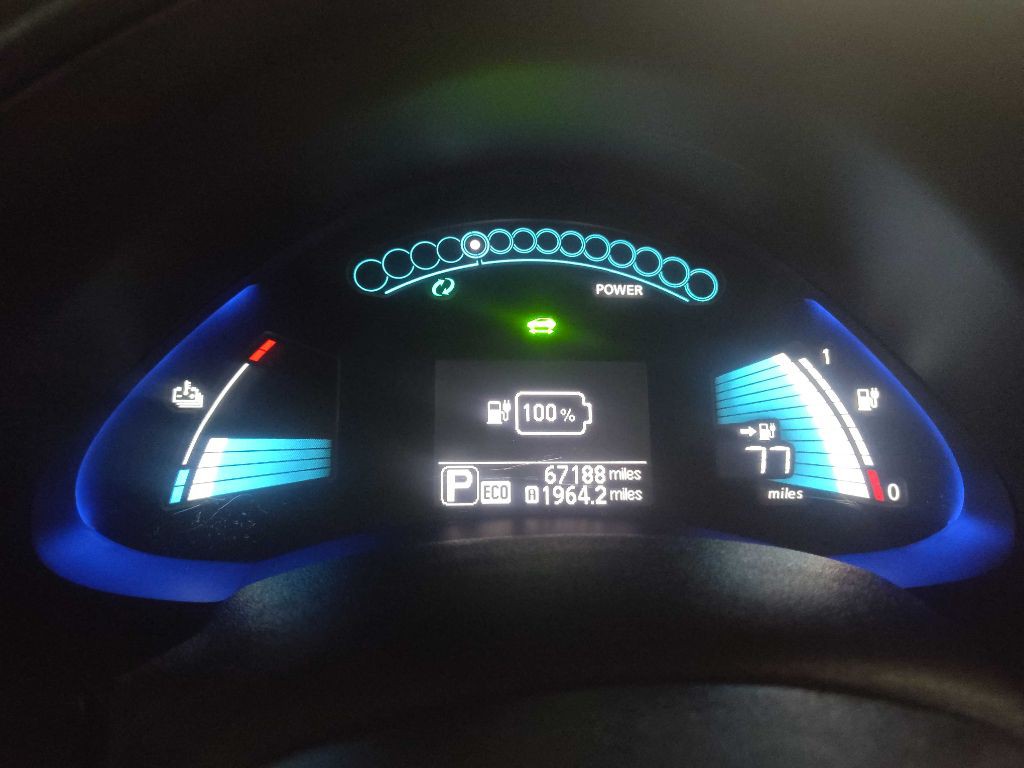 2015 Nissan Leaf Image 29