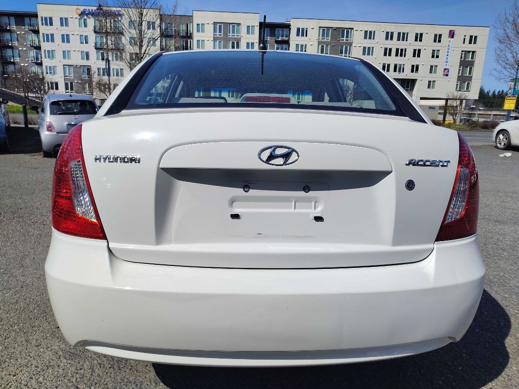 2007 Hyundai Accent Image 3