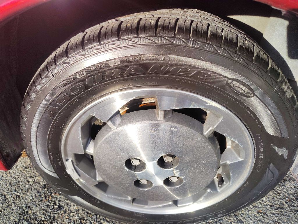 1992 Saturn SL2 Image 27