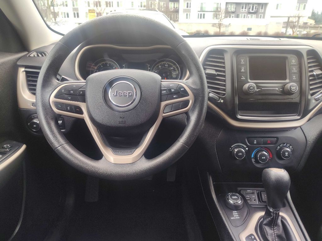 2018 Jeep Cherokee Image 11