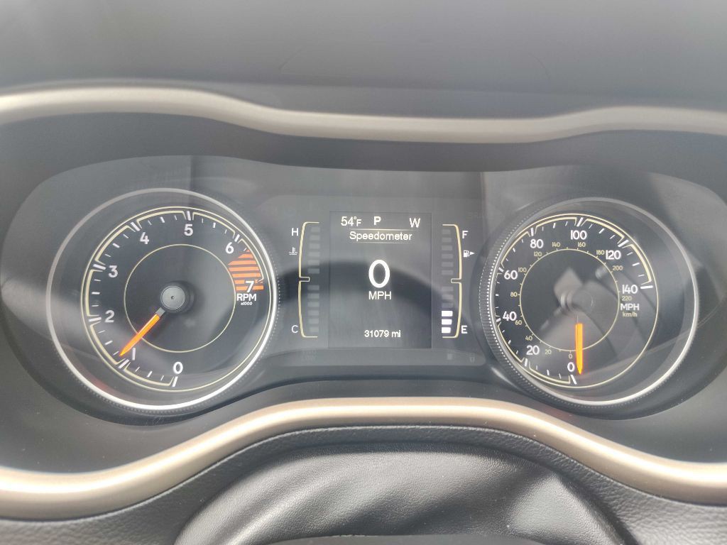 2018 Jeep Cherokee Image 13