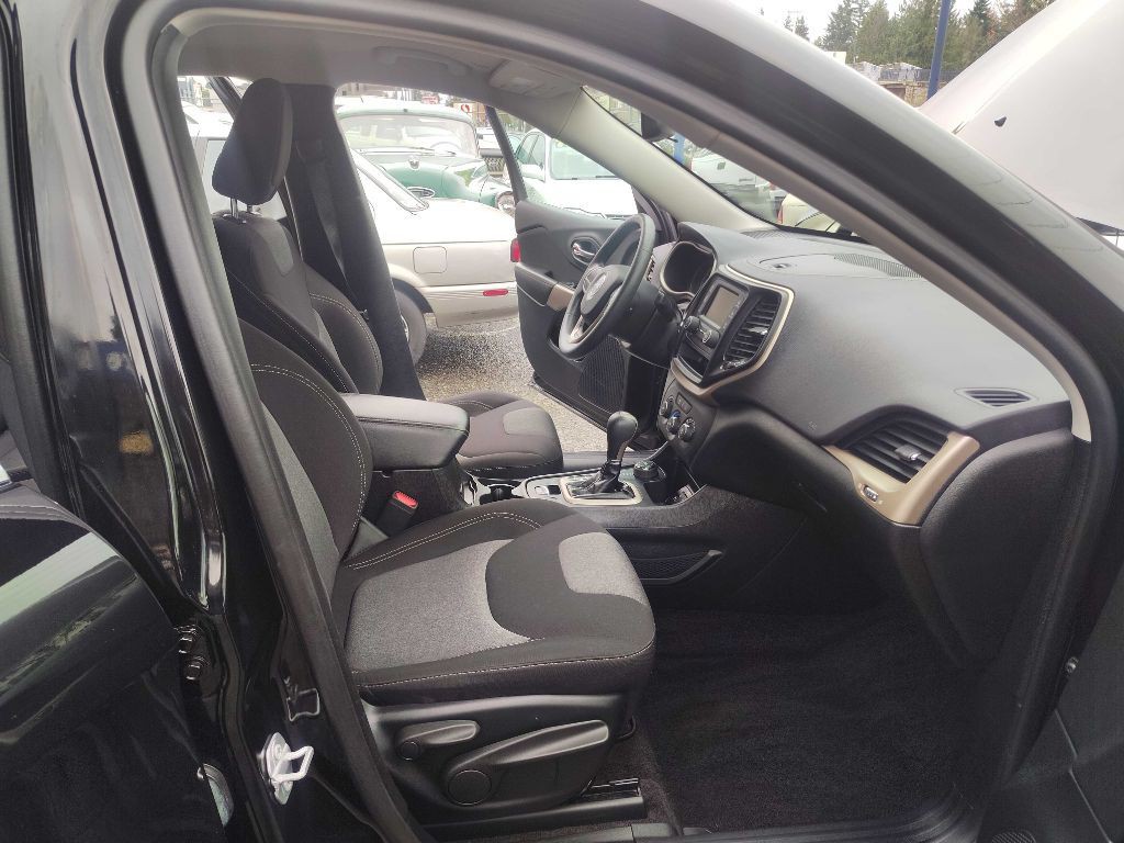 2018 Jeep Cherokee Image 18