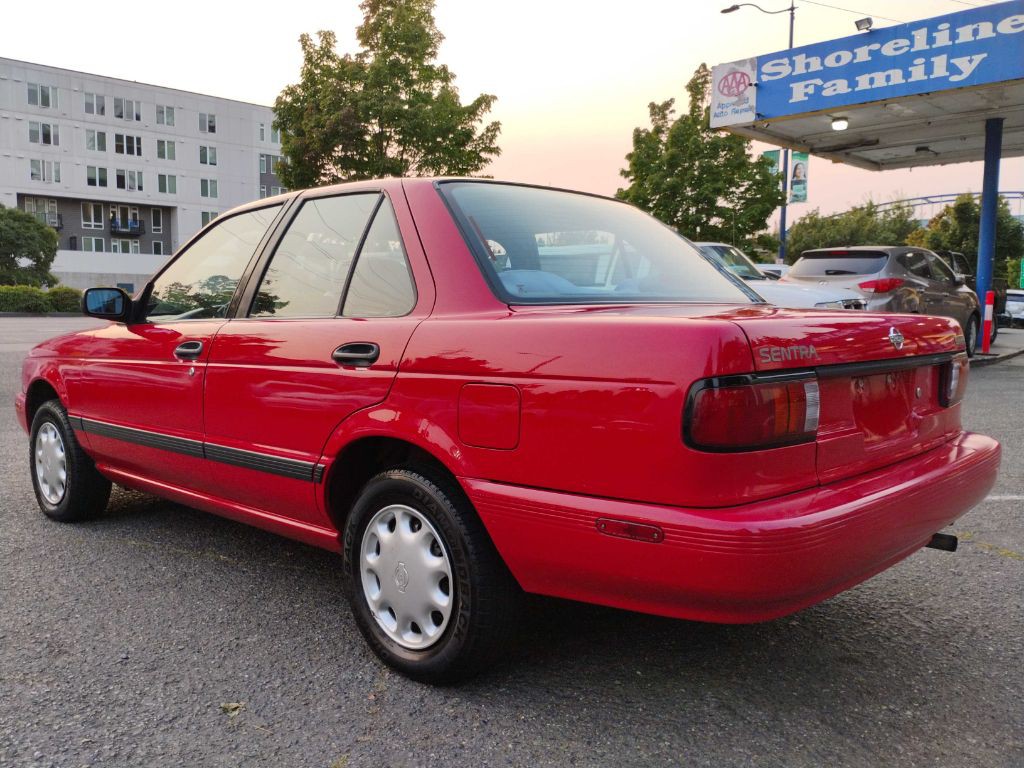 1994 Nissan Sentra Image 5