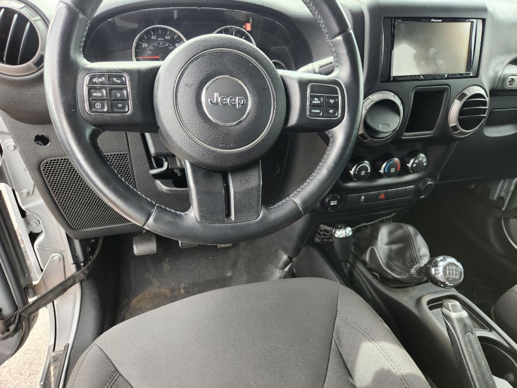 2015 Jeep Wrangler Unlimited Image 13