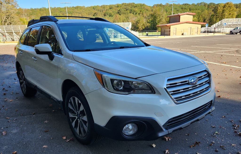 2017 Subaru Outback Image 2