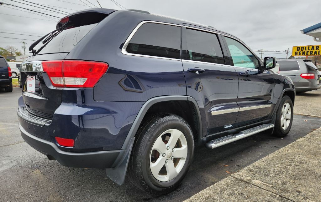 2013 Jeep Grand Cherokee Image 2