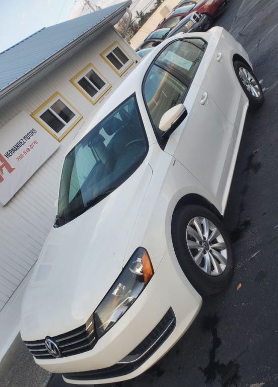 2014 Volkswagen Passat Image 1