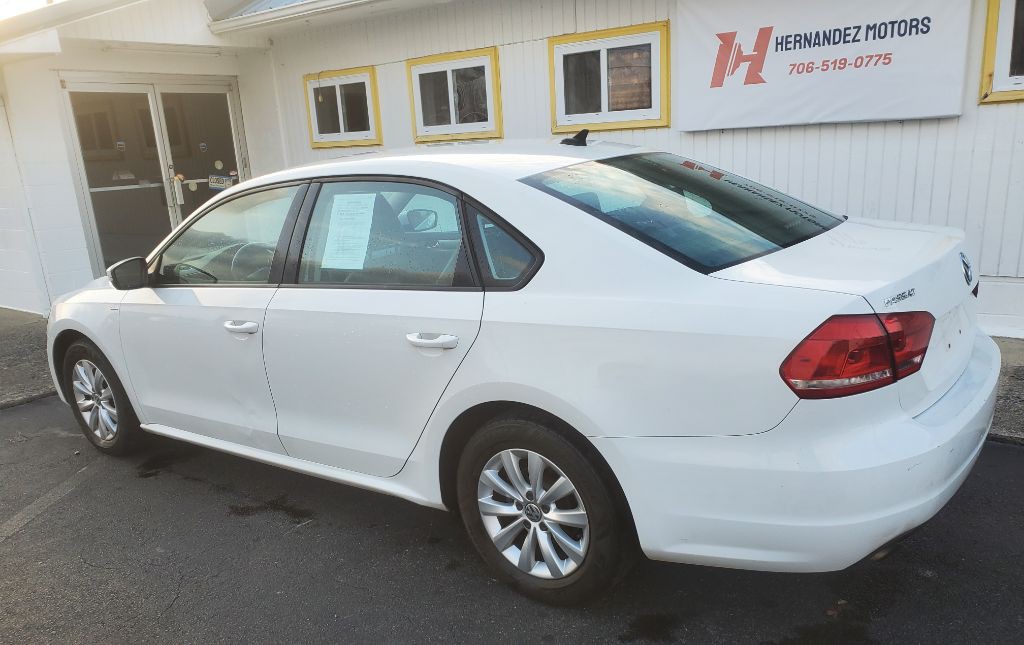 2014 Volkswagen Passat Image 2