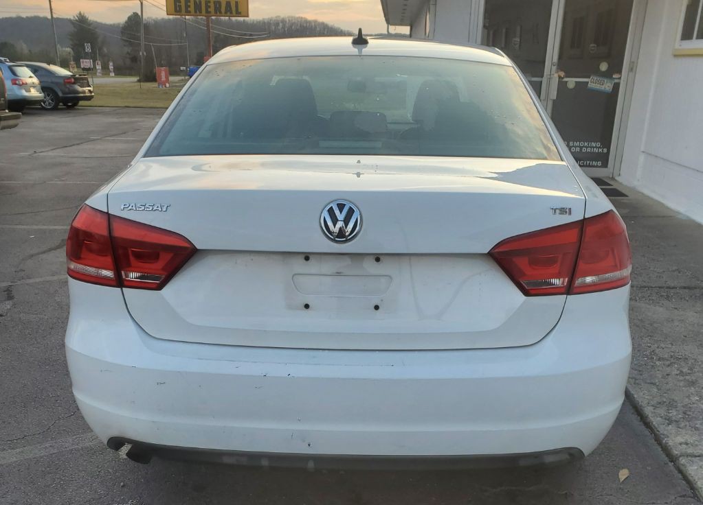 2014 Volkswagen Passat Image 3