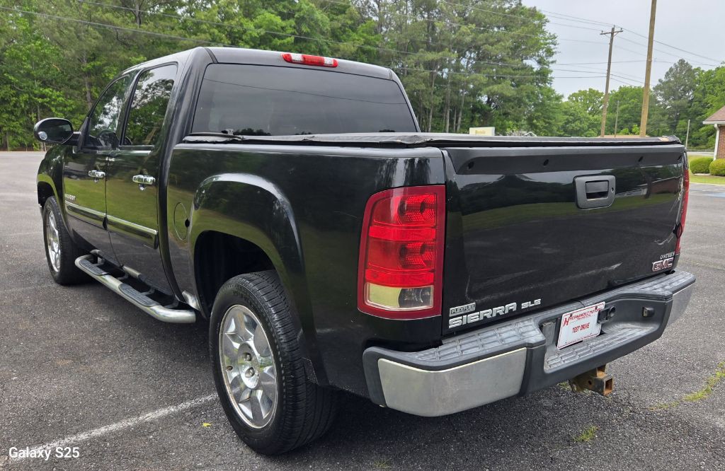 2011 GMC Sierra Image 11