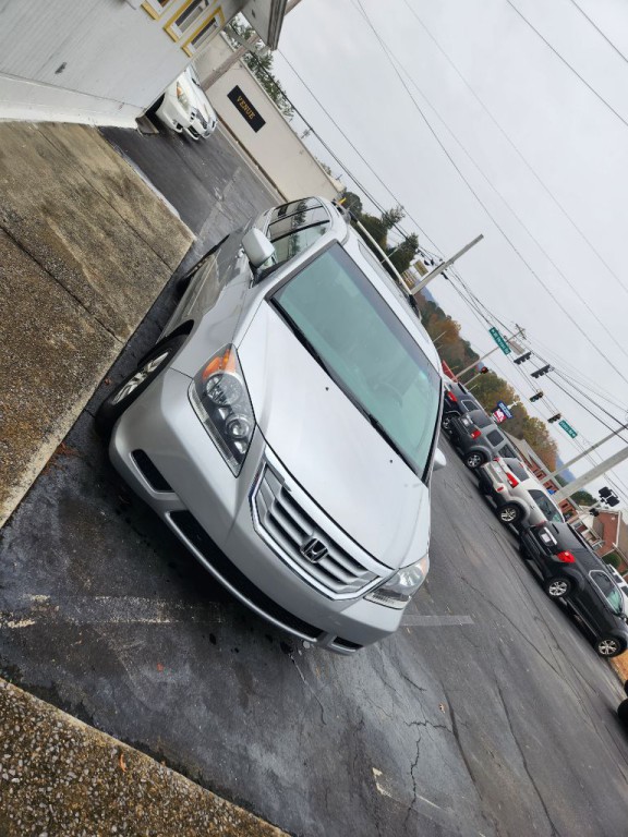 2010 Honda Odyssey Image 2