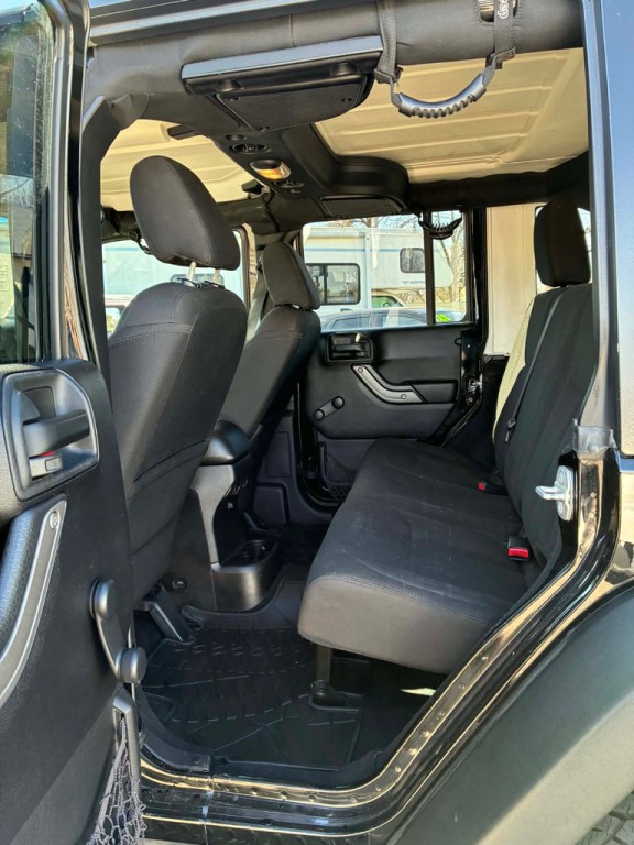 2016 Jeep Wrangler Unlimited Image 8