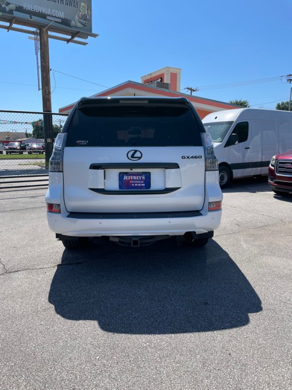 2018 Lexus GX Image 6