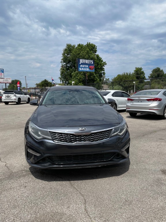 2020 Kia Optima Image 1