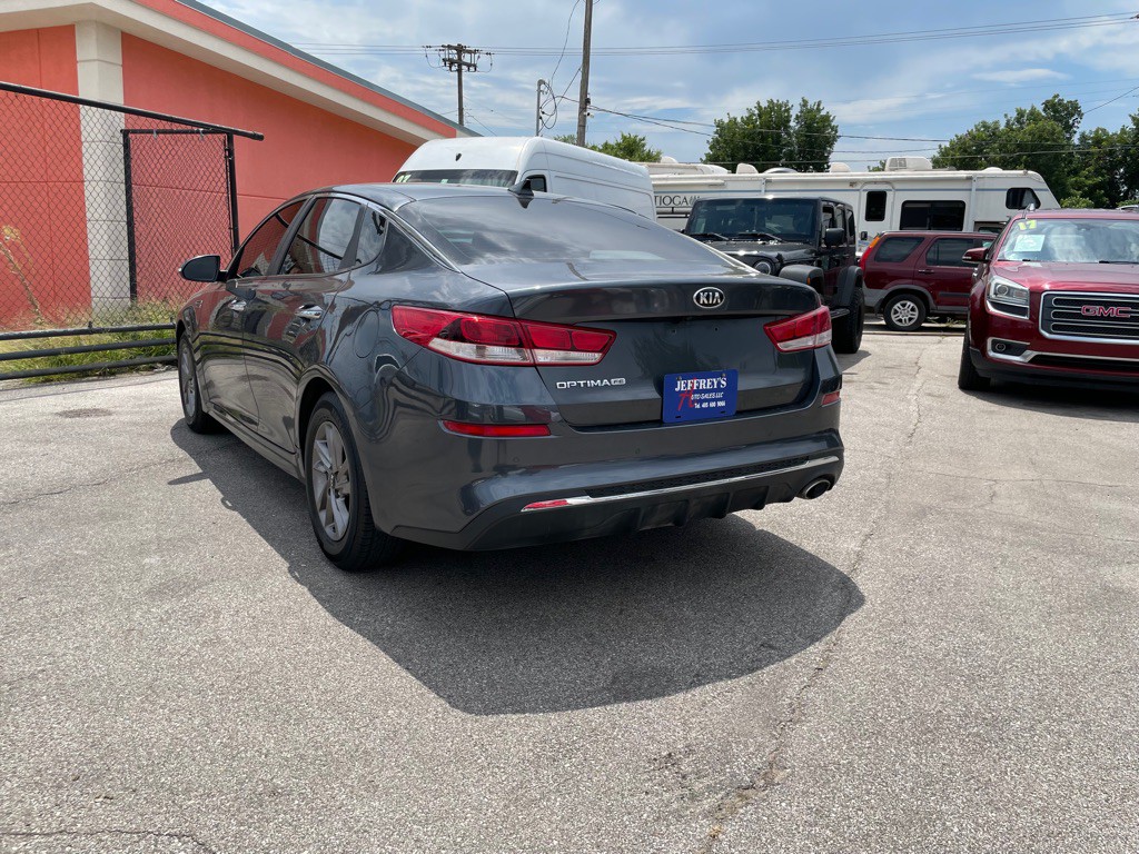 2020 Kia Optima Image 5