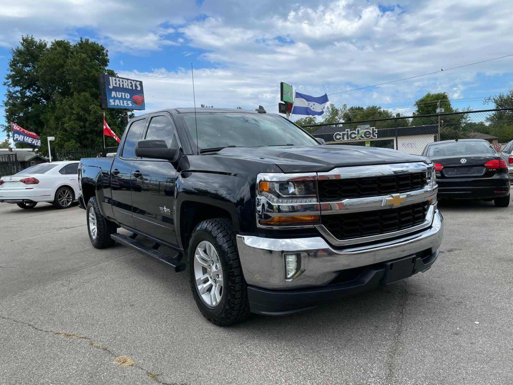 2019 Chevrolet Silverado 1500 Image 2