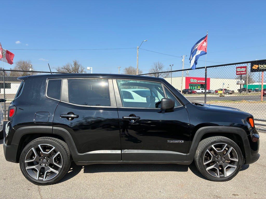 2021 Jeep Renegade Image 4