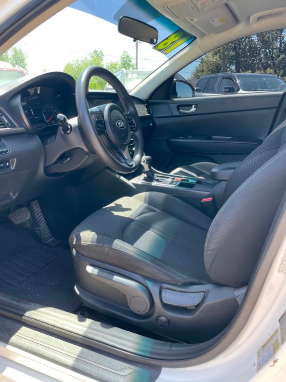 2018 Kia Optima Image 8