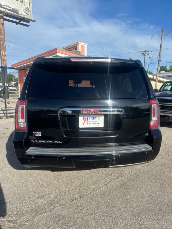 2015 GMC Yukon Image 6